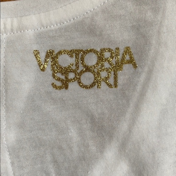 Victoria’s Secret Workout Top - Picture 4 of 8